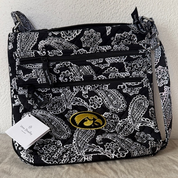 Vera Bradley Handbags - NWT Vera Bradley Fan Shop Bag Iowa Hawkeyes